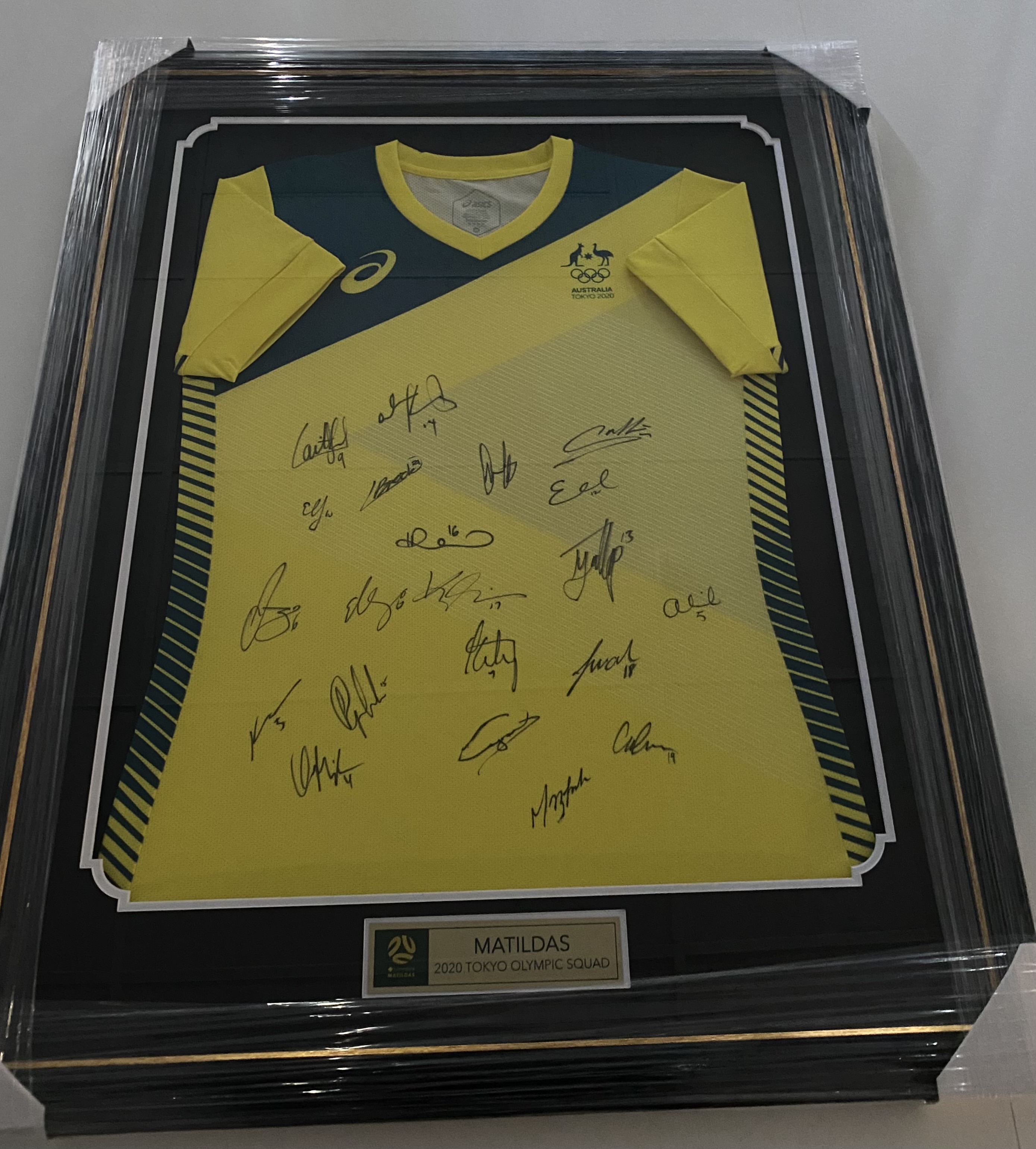 Signed & Framed Matildas Shirt, mndwa23