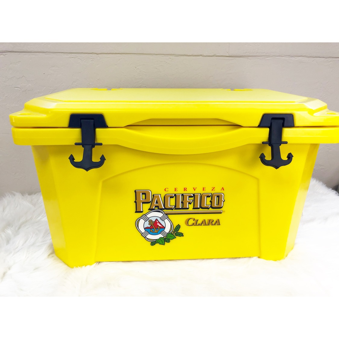 Pacifico fashion grizzly cooler