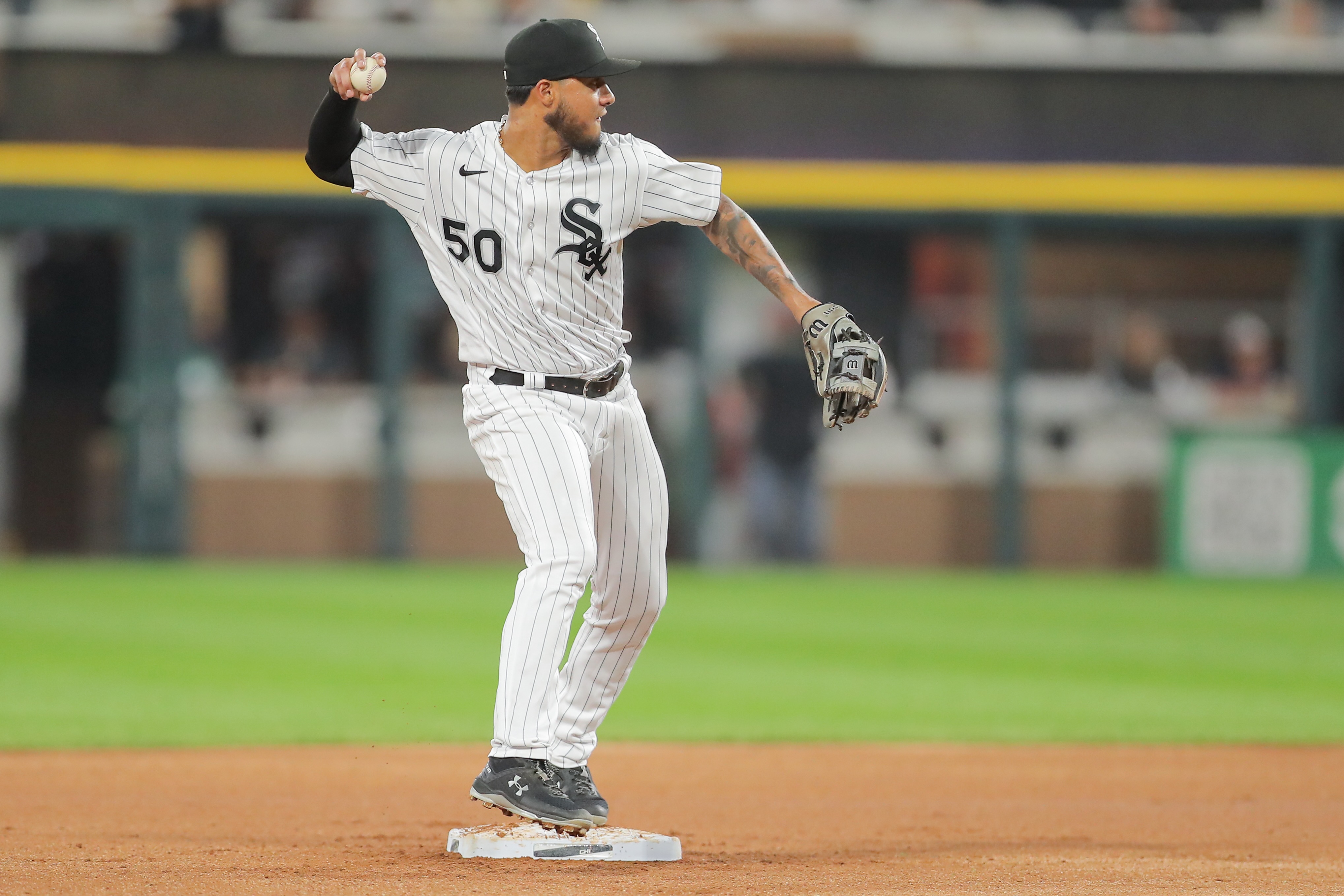Chicago White Sox on X: The #WhiteSox invite 26 players to Spring Training  in Glendale, Arizona: / X